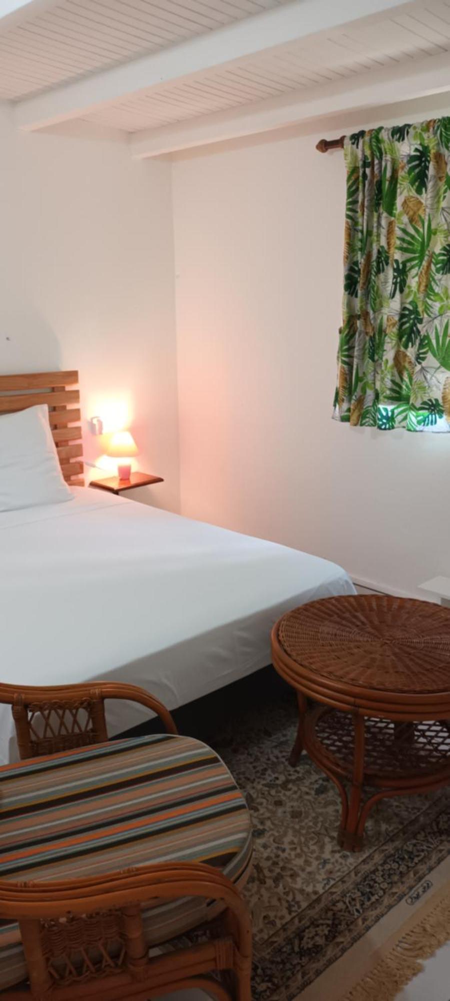 Chambre Climatisee Bouillante Esterno foto